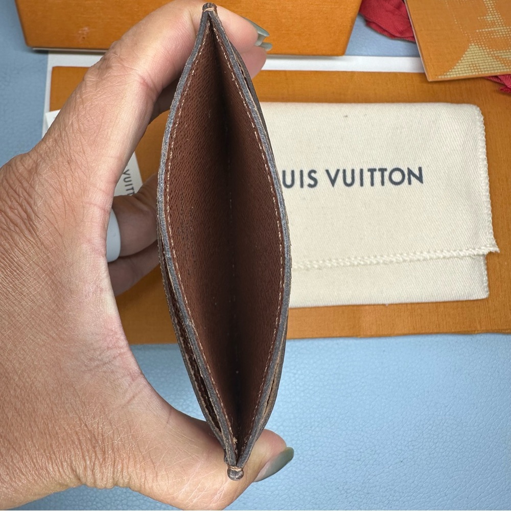 Louis Vuitton monogram card holder - Picture 8 of 9